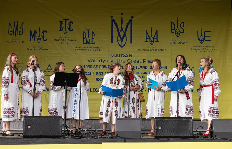Ukrainian choir singing on the Multicultural Kids Festival stage